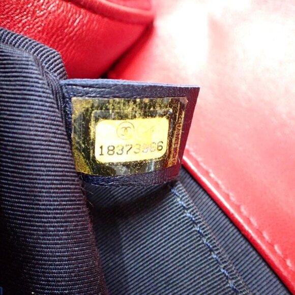 Chanel Matelasse Velour Boy Chanel Shoulder Bag - Picture 8 of 8